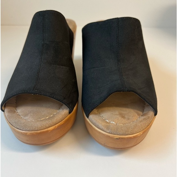 CL by Laundry Women’s Clog Slides. Excellent Condition - Picture 6 of 6